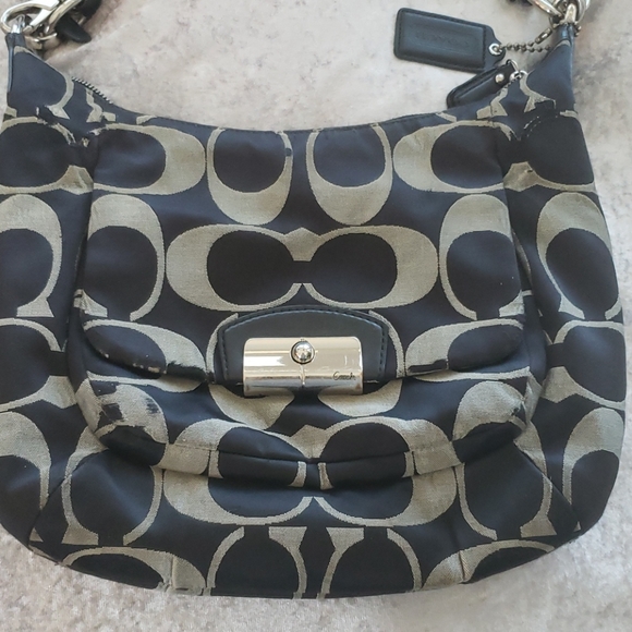 Purse - Picture 2 of 4